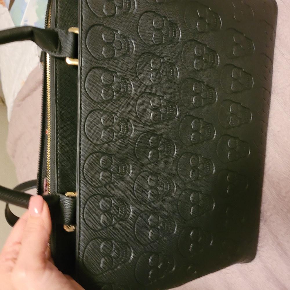 Skulltastic Betsey Johnson Bag NWT